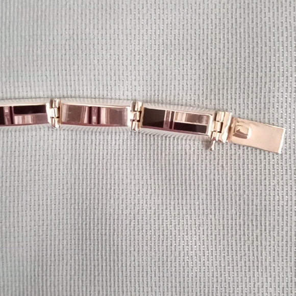 NATIVE AMERICAN STERLING SILVER INLAY BLACK ONYX AND SHELL TUXEDO BRACELET - Picture 4 of 8